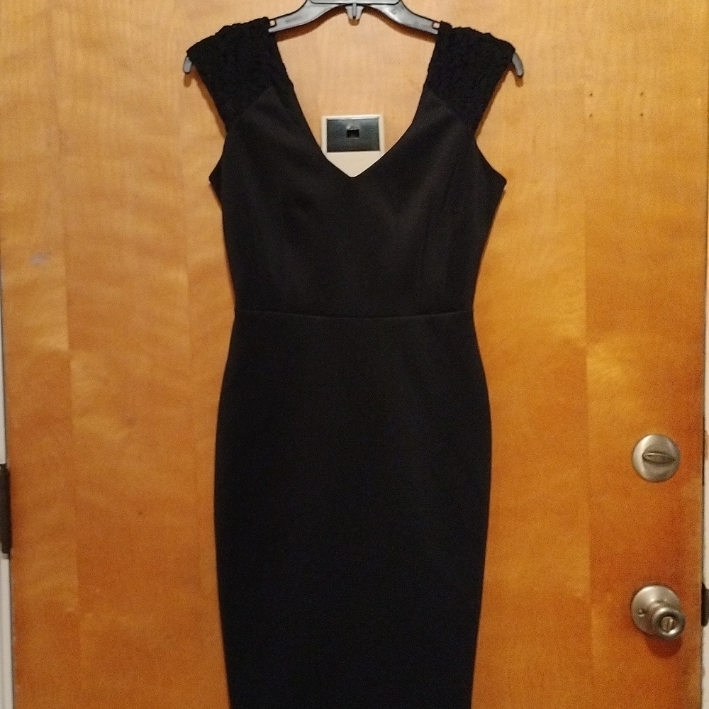 Eva Mendes black dress